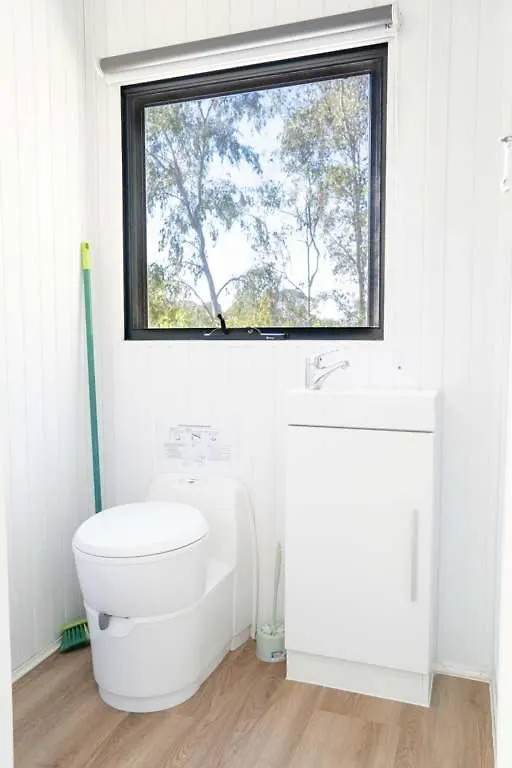Дом отдыха Вилла Hill Creek Tiny House 2 By Tiny Away Perwillowen